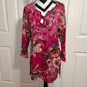 Simi Floral Embroidered Tunic Top